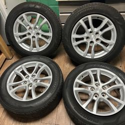 500$ 4 Rims with Tires 235/60/18 good condition For Chevy Camaro  Lug Pattern 5x120 