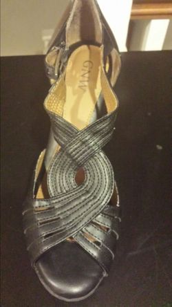 Black heels sz 10