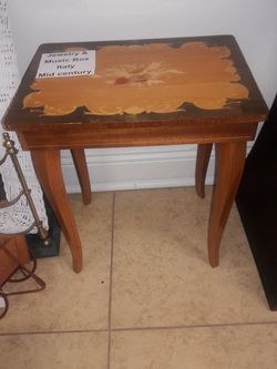 Jewelry & music box Italy mid century