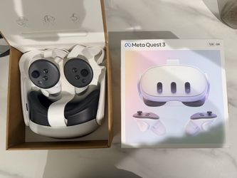 Meta Quest 3  128GB - Pristine Condition + Case and Protective Sleeves