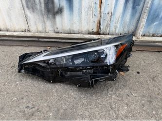 2025 Lexus nx350 LED left headlight