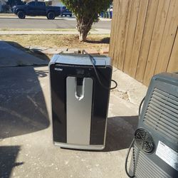 HAIER PORTABLE AIR CONDITIONER W/HOSE 12500 BTU