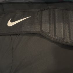 Men’s Nike   Structured training belt size large