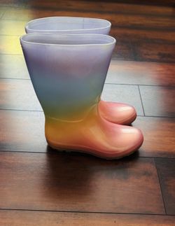Little Girls Clothes And Shoes Cat & Jack Cece Metallic Rainbow Ombre Rain Boots Size 3 Kids 