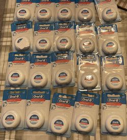 20 Oral B Essential Dental Floss Mint New Lot Bulk