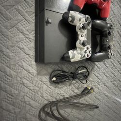 PS4 Console w/ 3 Controllers (Local Pickup)