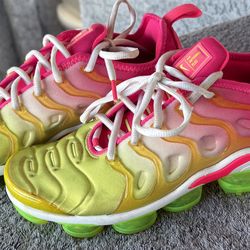 Women’s Nike Air Vapormax plus
