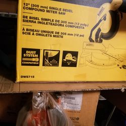 Dewalt Miter Saw And Stand 12 "