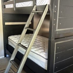 Bunk Twin Bed 
