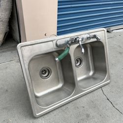 Stainless Steel Double Bowl Kitchen Sink w/ Faucet & Plumbing – Drop-In