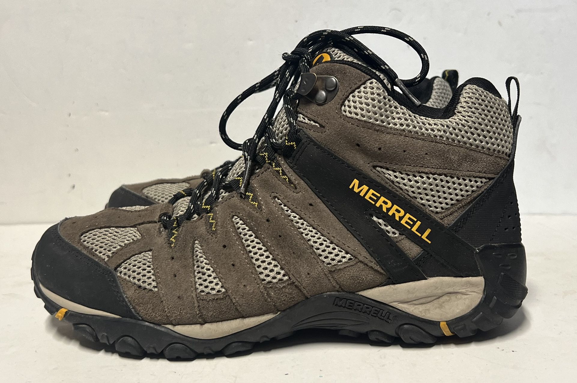 Merrell Accentor 2 Vent Mens 9 US J81953 Mid Waterproof Hiking Boot
