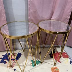 2 decorative tables