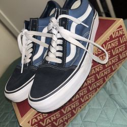Navy Old School Vans Size 8.5