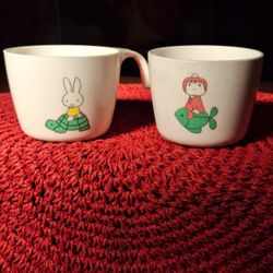 PAIR OF MIFFY KIDS MELAMINE DINNERWARE PIECES