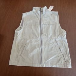 Mee Gee Masayuki Light Gray Travel Safari Utility Vest Size L Made in 
Japan New with tags, please see photos for details.
It is 25" long, arm pit to 