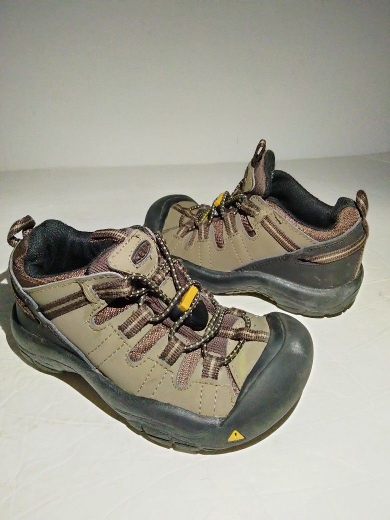 Keen, Kids Durable Hiking Walking Trail Shoes Sz 12