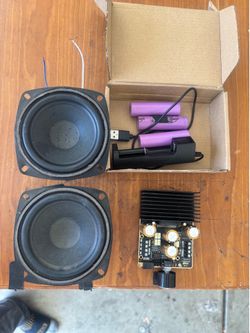 Mini amp + battery and charger + 2 great sounding 20w speakers