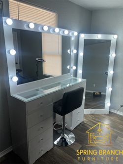 Vanity Set