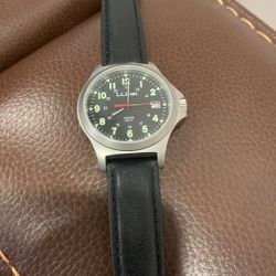 L.L.BEAN BLACK DIAL SWISS 300FT QUARTEZ WATCH WITH LEATHER STRAP