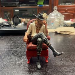 One Piece Mihawk Figure