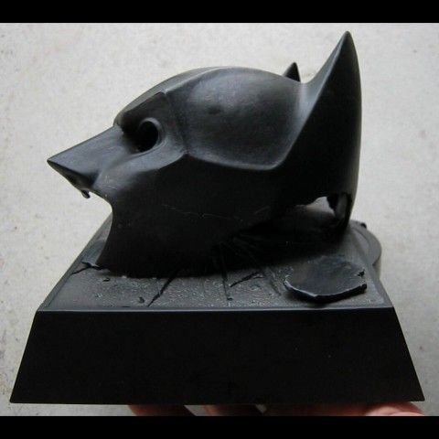 The Dark Knight Rises: Limited Edition Bat Cowl (Blu-ray/DVD Combo+UltraViolet Digital Copy)