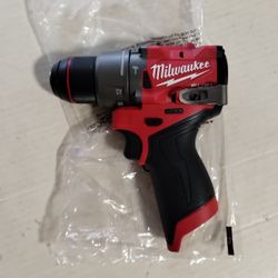 Milwaukee M12 FUEL Hammer Drill 65.00 1/2"