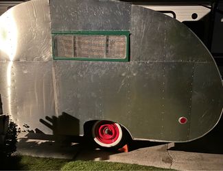 Camping trailer