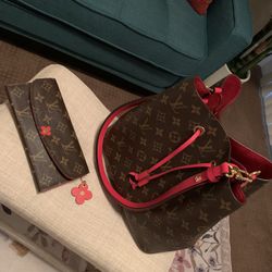 Louis Vuitton NeoNoe Bag And Wallet
