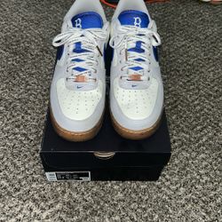 NIKE AIR FORCE ONE JACKIE ROBINSON EDITION SIZE 11 $250