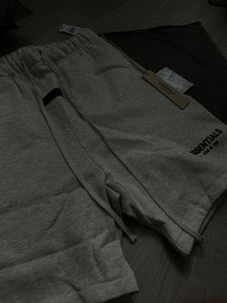ESSENTIAL SHORTS