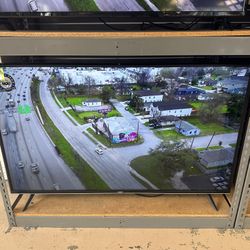 Vizio 55” Smart Tv With Remote 