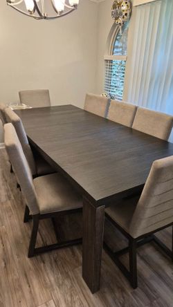 Comedor de 8 sillas