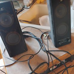 Logitech x-140 headphone jack speakers