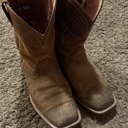 Ariat WorkHogs 11.5EE