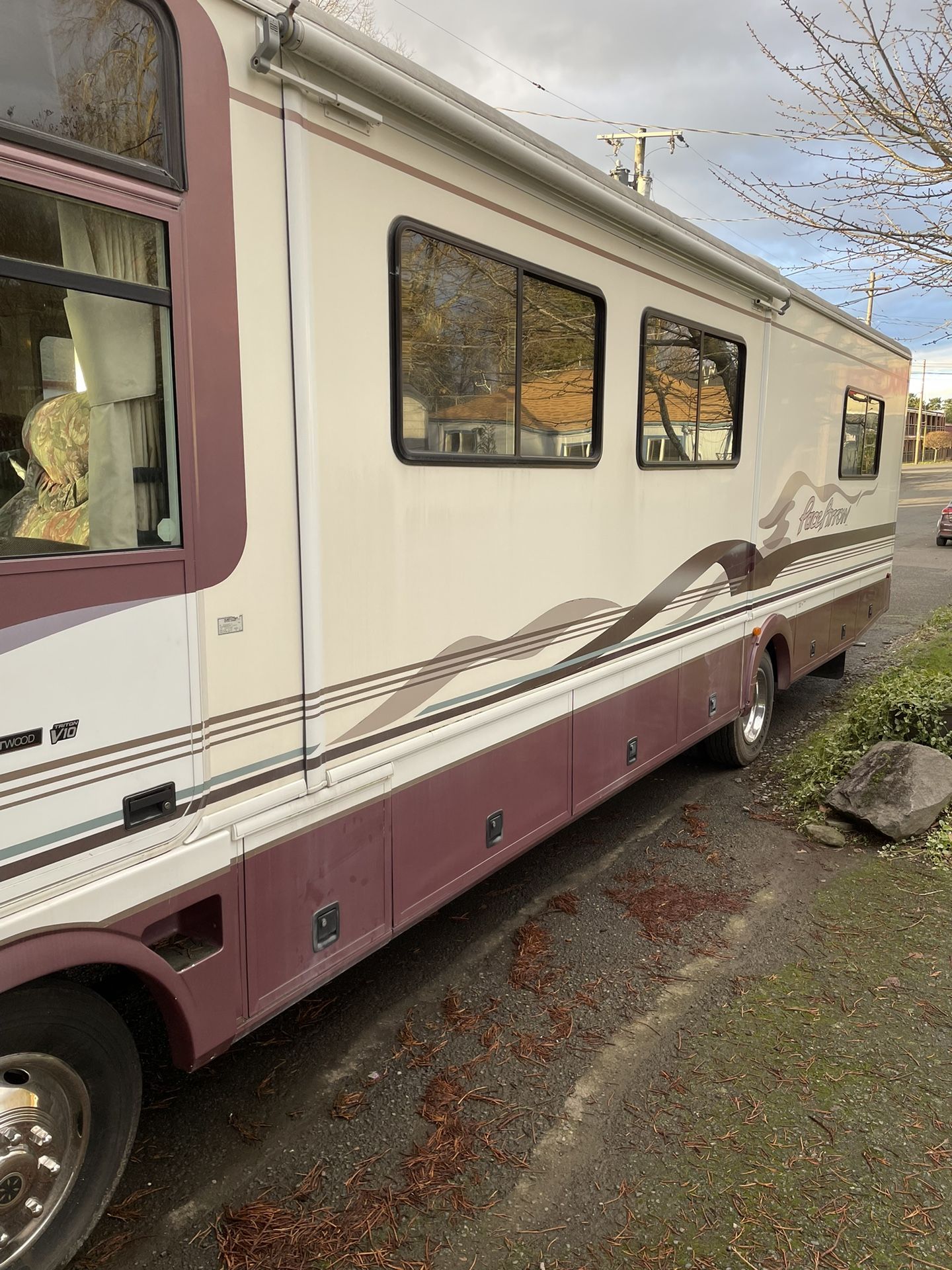 ‼️ Pace Arrow 34 Ft 6,700 Actual Miles $14,950‼️