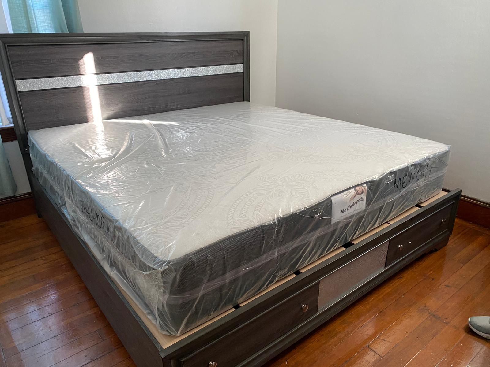BRAN NEW KING SIZE ORTHOPEDIC MEMORY FOAM MATTRESS AND BOXSPRING FOR SALE , BED FRAME NO INCLUDED > NO CREDIT NEEDED