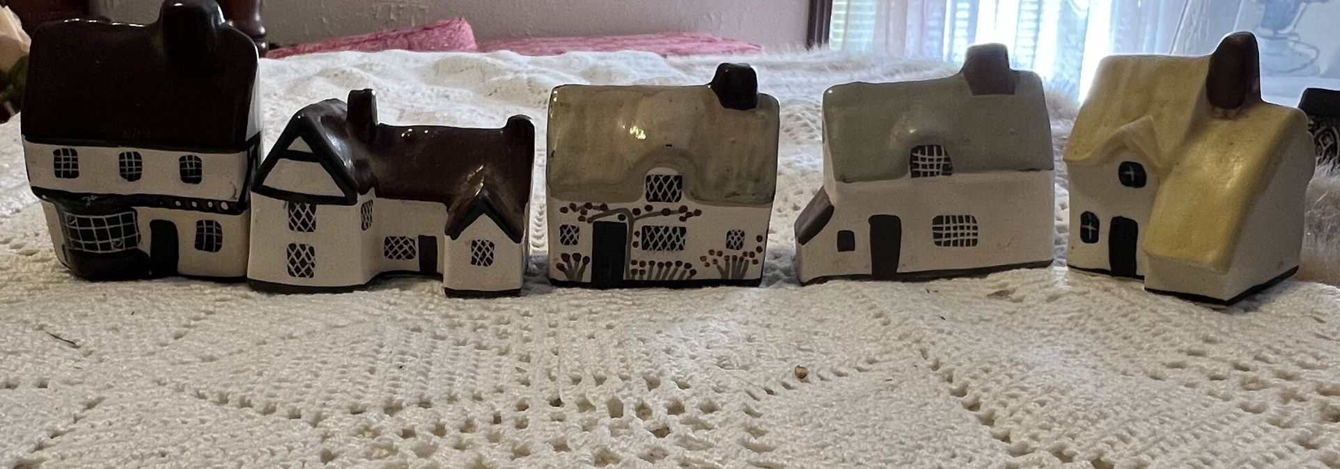 Mudlen End Studios Lot Of 5 Suffolk Cottage House Mini Ceramic Forge