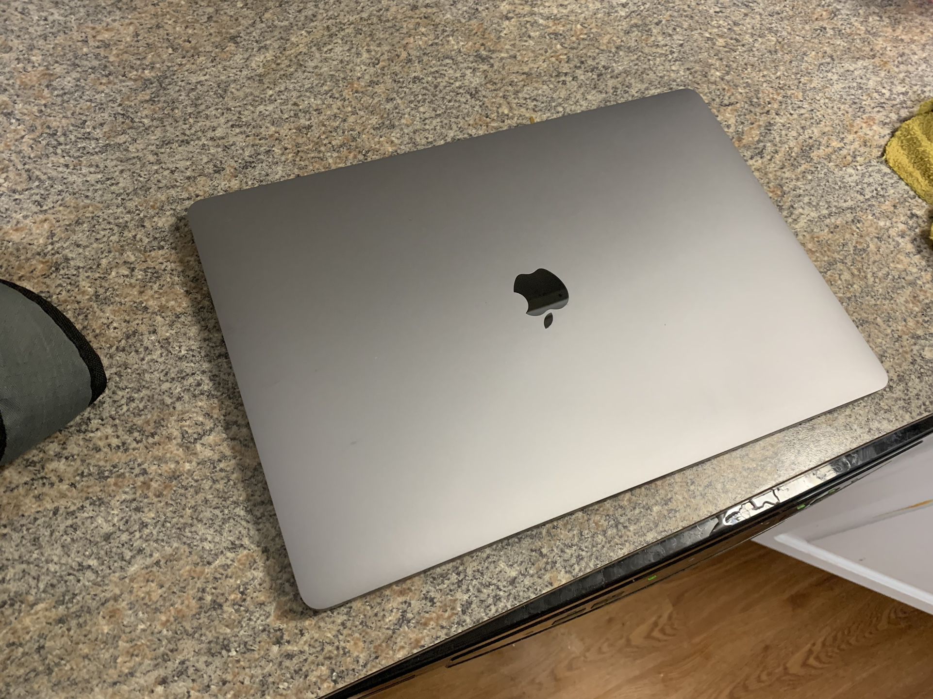 2019 MacBook Pro 16inch  W/ Touchbar