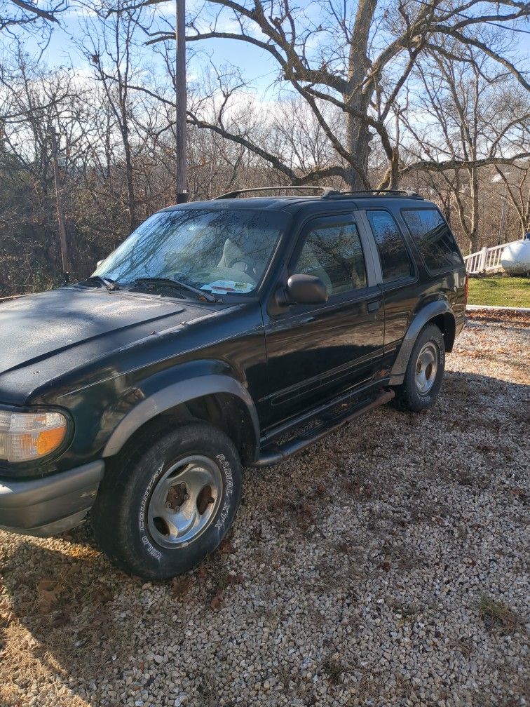 1998 Ford Explorer Sport 2 Door 4x4
