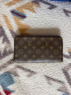 Louis Vuitton purse