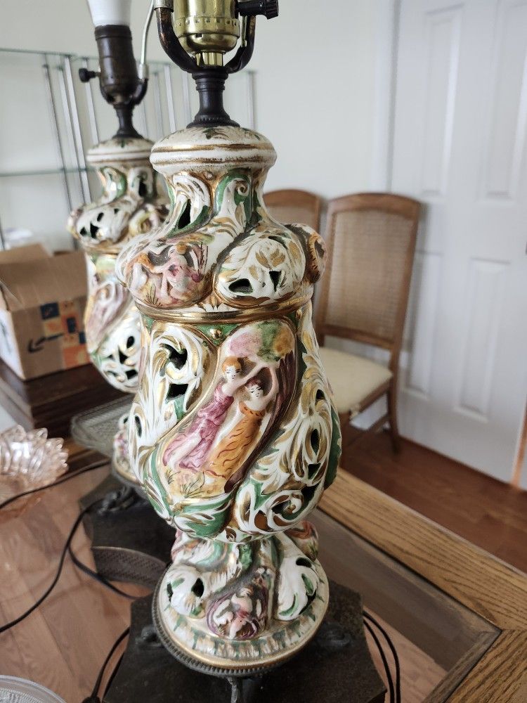 CAPODIMONTE PORCELAIN LAMPS