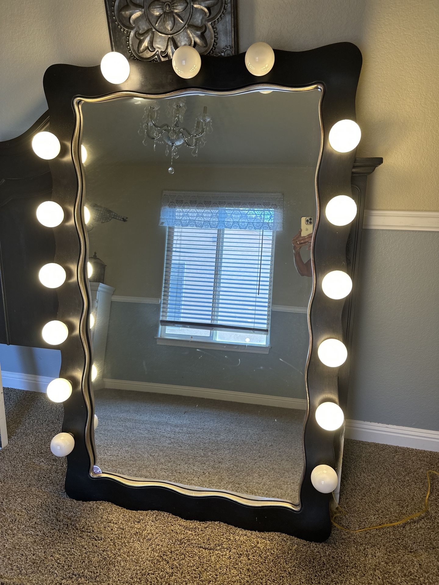 Large Vanity Light Up Mirror