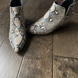 Women’s Boots 