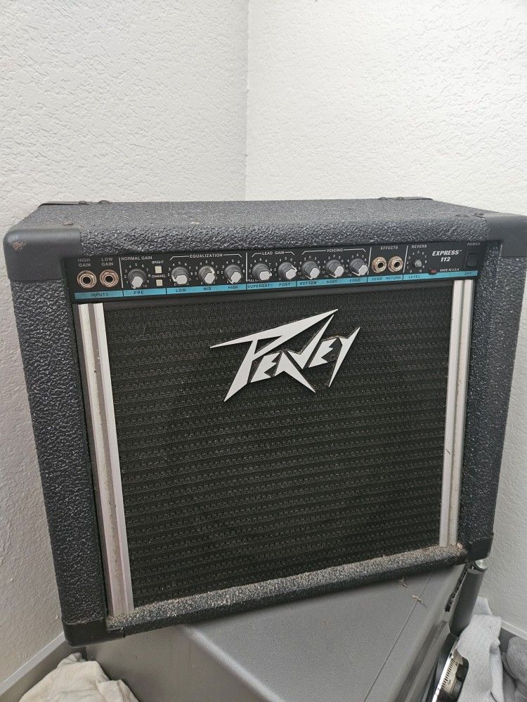 Peavey Express 112