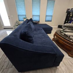 Modern Dark Blue Velvet Sectional Sofa with Chaise