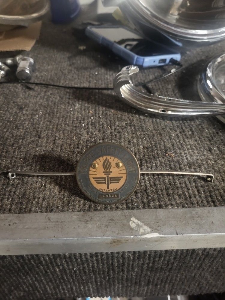 1938 Speed Trippe Light Badge