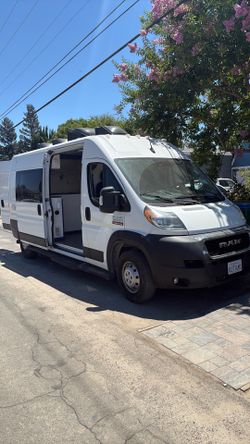 Grooming  van 2022 pro master