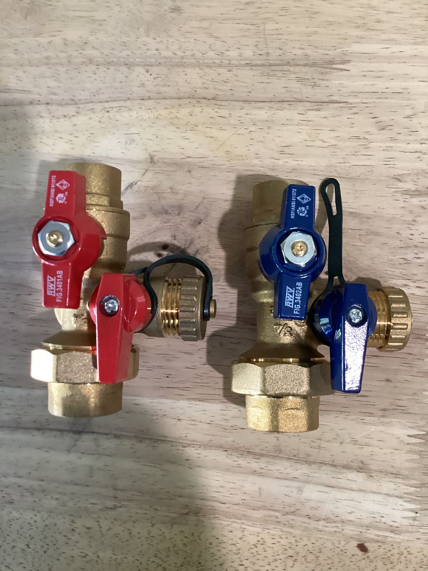 Red-White Valve Corp. Tankless Water Heater Isolation Valve Kit. 3/4