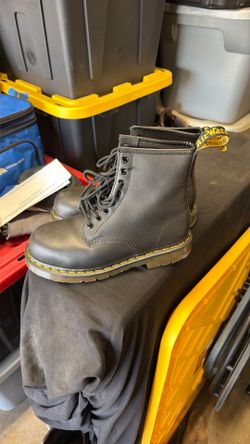 Dr. Martins