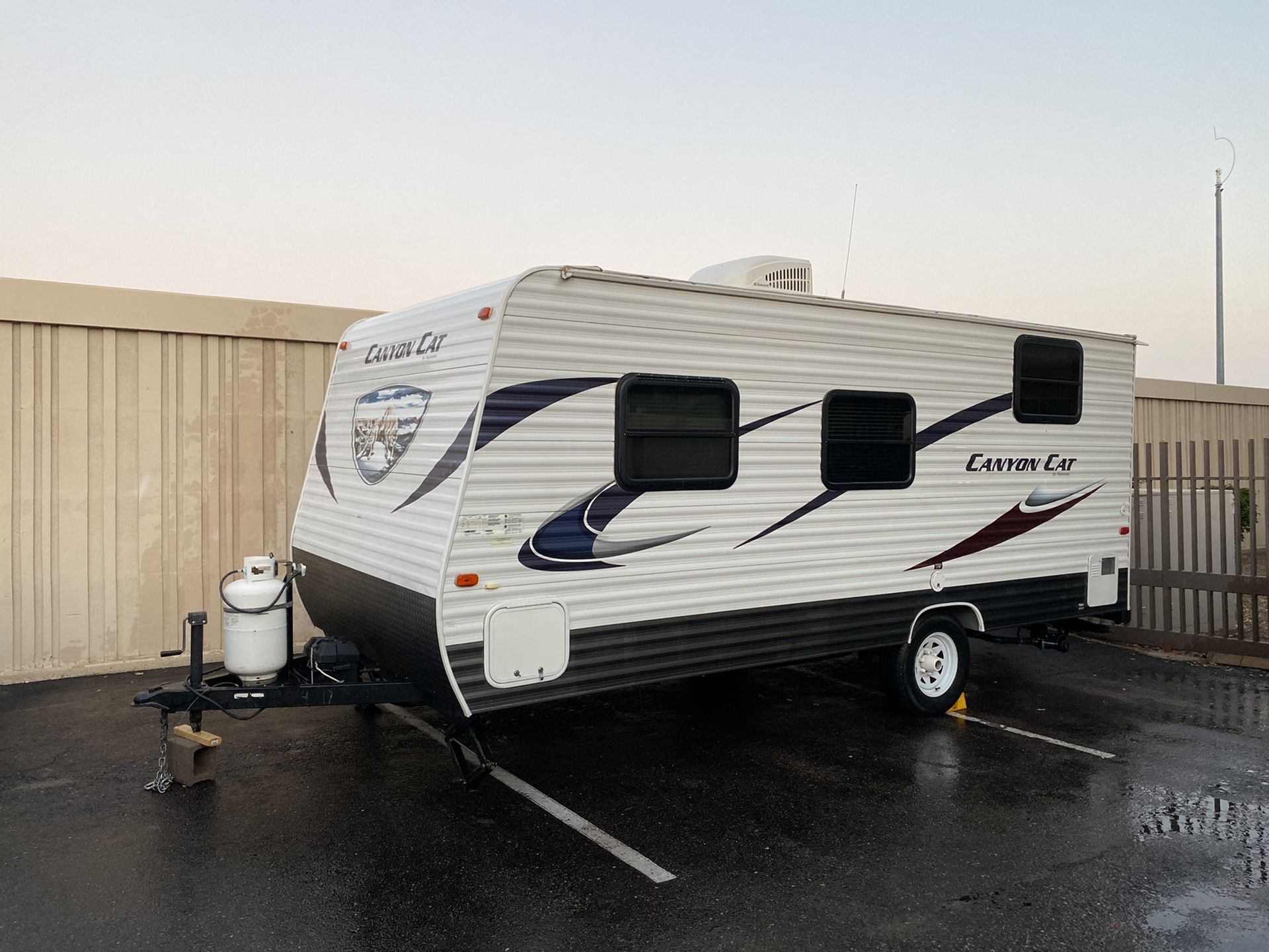2014 forest river canyon cat bunkhouse very clean original owner